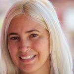 mujer, mujer rubia, sonrrisa, mirada, rostro, cara, mujer joven, ojos, pelo